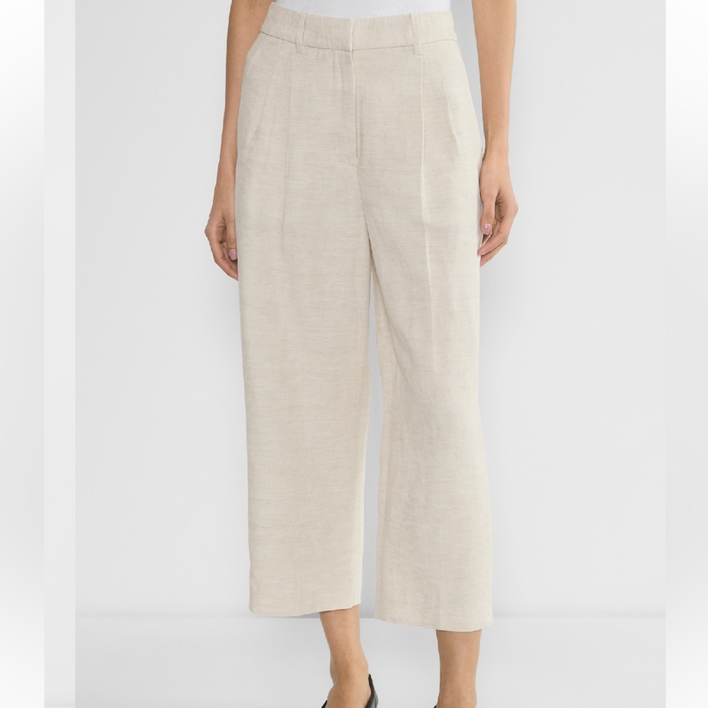 Aritzia Effortless Pant Cropped - Picture 2 of 7